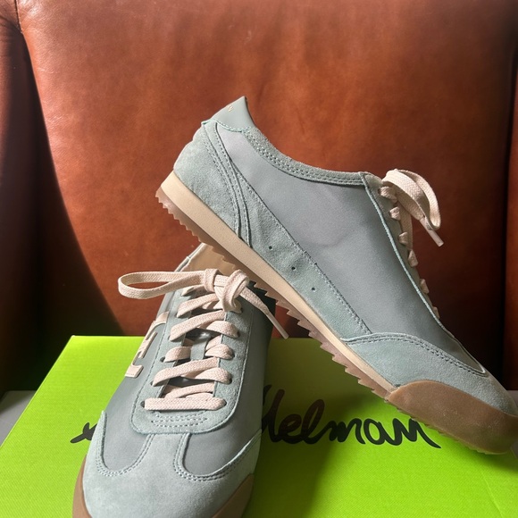 Sam Edelman
Women's Ivey Low Top Sneakers - Picture 3 of 10